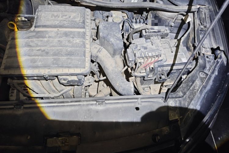 Used Volkswagen Jetta 2013 1.6L Automatic Comfort Model Engine Bay Left