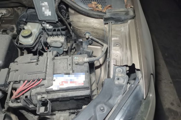 Used Volkswagen Jetta 2013 1.6L Manual Fashion Edition Engine Bay Left