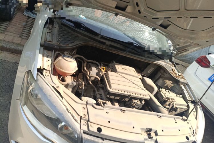 Used Volkswagen Jetta 2013 1.6L Manual Comfort Model Engine Bay Right