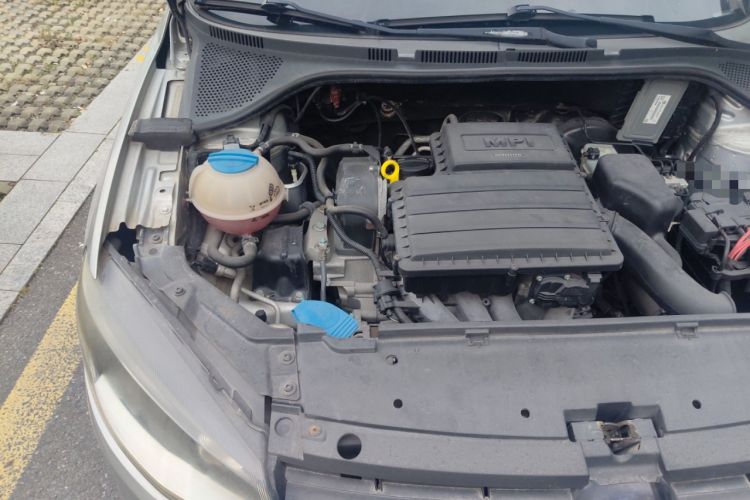 Used Volkswagen Jetta 2013 1.6L Manual Comfort Model Engine Bay Right