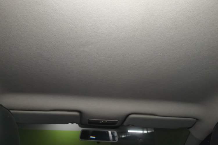 Used Volkswagen Jetta 2013 1.6L Manual Fashion Edition Headliner