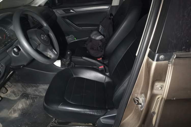Used Volkswagen Jetta 2013 1.6L Manual Fashion Edition Left Front Seat