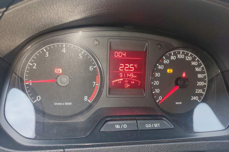 Used Volkswagen Jetta 2013 1.6L Manual Comfort Model Odometer Close Up