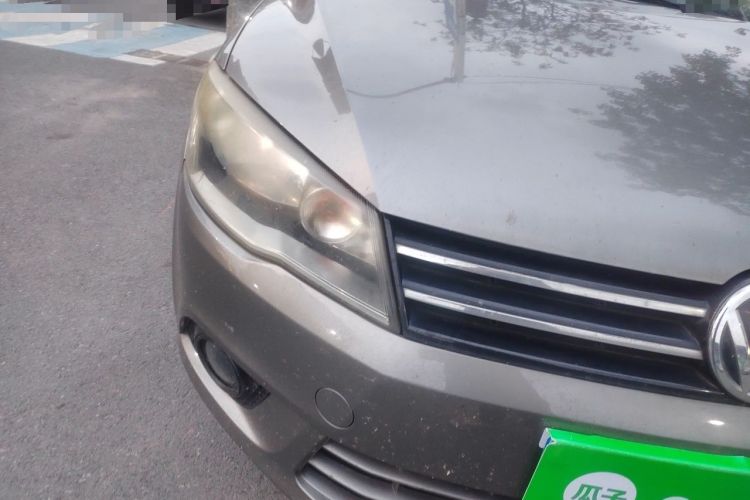 Used Volkswagen Jetta 2013 1.6L Manual Comfort Model Right Front Headlight