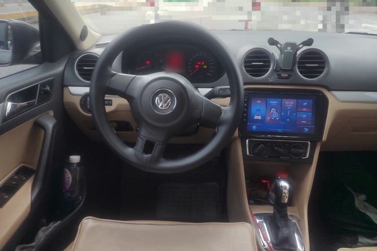 Used Volkswagen Jetta 2013 1.6L Automatic Comfort Model Steering Wheel