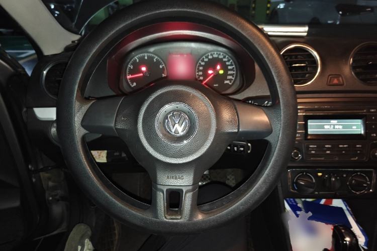 Used Volkswagen Jetta 2013 1.6L Automatic Comfort Model Steering Wheel