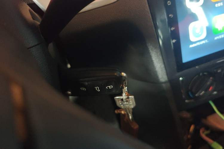 Used Volkswagen Jetta 2013 1.6L Manual Comfort Model Vehicle Key