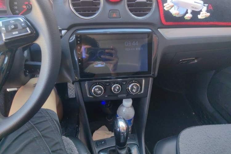 Used Volkswagen Jetta 2013 1.6L Automatic Comfort Model Audio And AC Panel