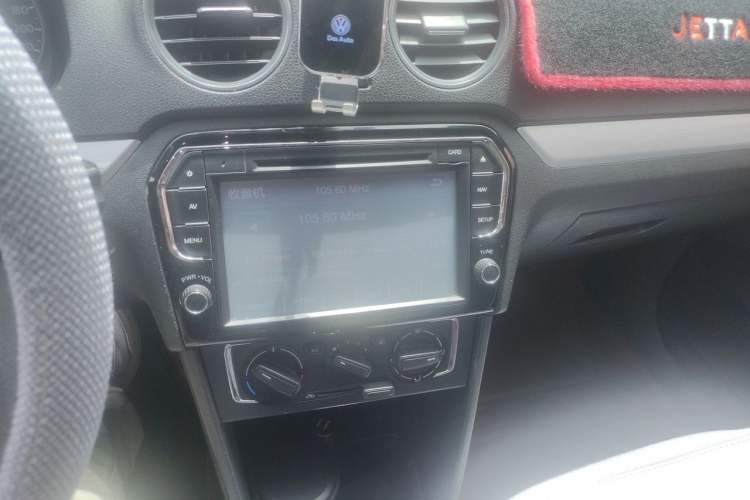 Used Volkswagen Jetta 2013 1.4L Manual Comfort Model Audio And AC Panel