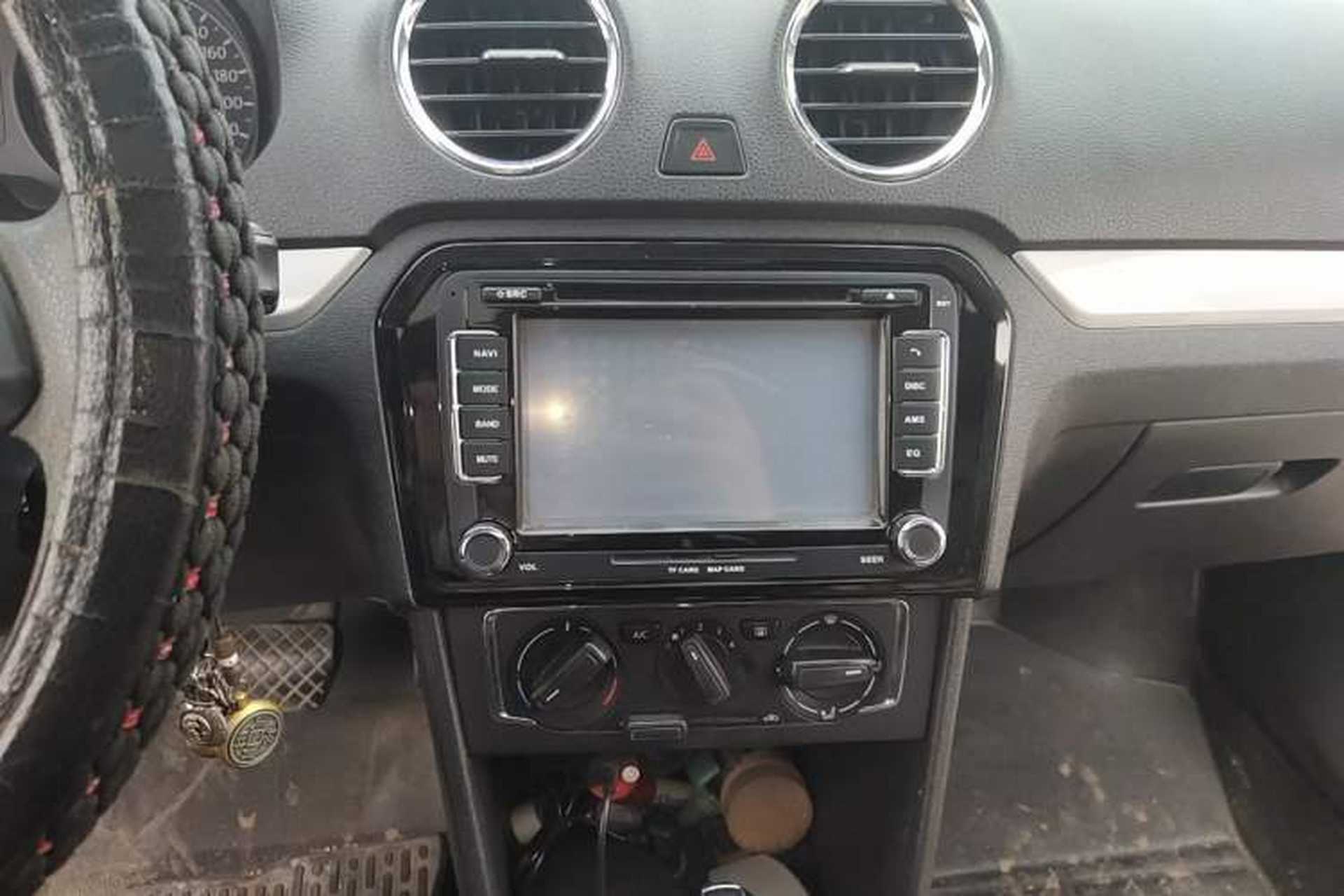Used Volkswagen Jetta 2013 1.6L Automatic Comfort Model Audio And AC Panel