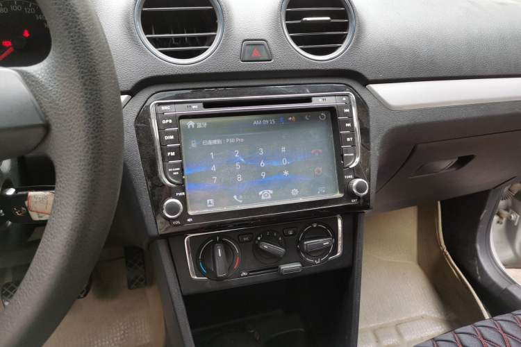 Used Volkswagen Jetta 2013 1.4L Manual Comfort Model Audio And AC Panel