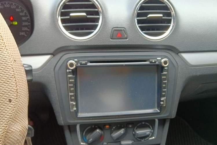 Used Volkswagen Jetta 2013 1.6L Automatic Comfort Model Audio And AC Panel
