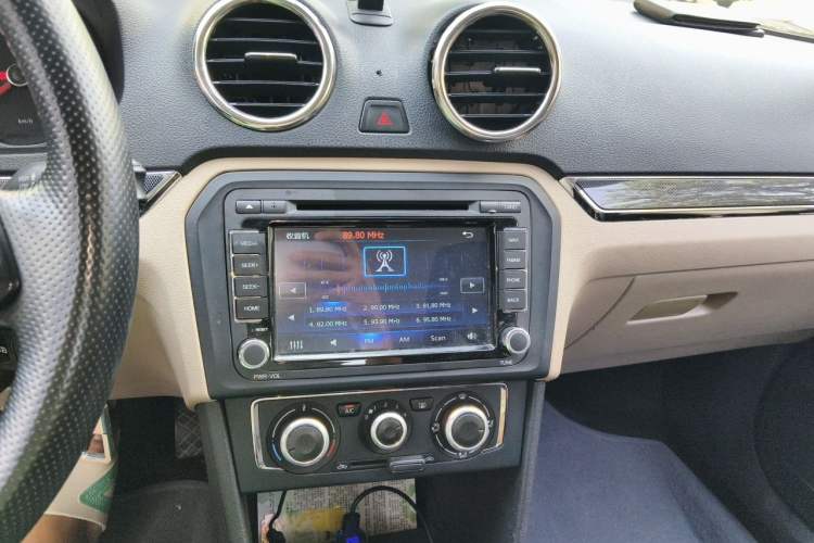 Used Volkswagen Jetta 2013 1.6L Automatic Comfort Model Audio And AC Panel