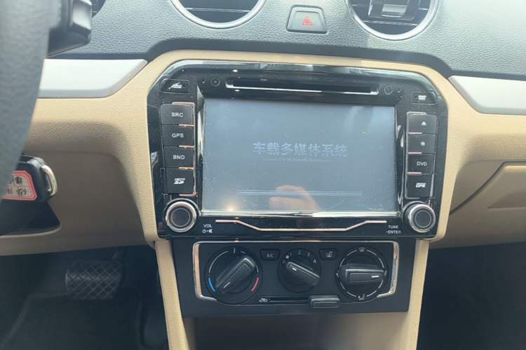 Used Volkswagen Jetta 2013 1.6L Automatic Comfort Model Audio And AC Panel