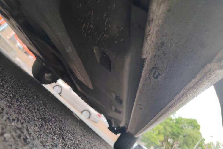 Used Volkswagen Jetta 2013 1.4L Manual Comfort Model Chassis Front Left