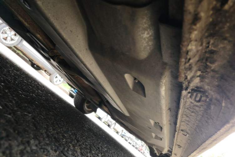 Used Volkswagen Jetta 2013 1.6L Manual Comfort Model Chassis Front Left