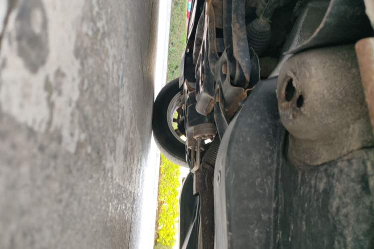 Used Volkswagen Jetta 2013 1.4L Manual Fashion Model Chassis Front Left