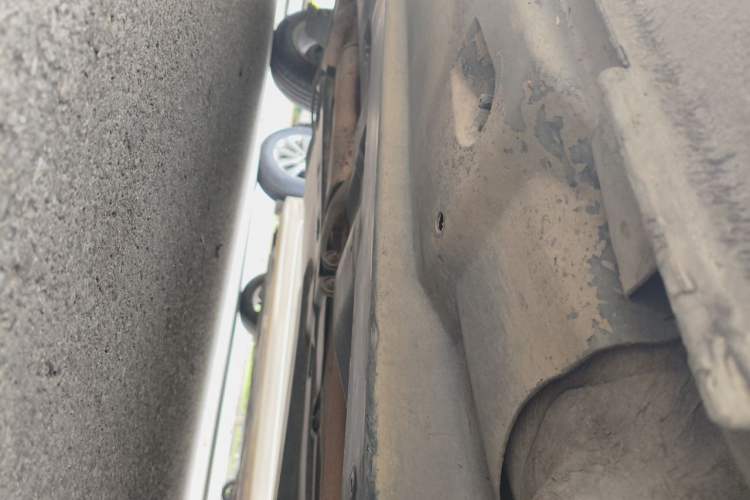Used Volkswagen Jetta 2013 1.6L Manual Comfort Model Chassis Front Right