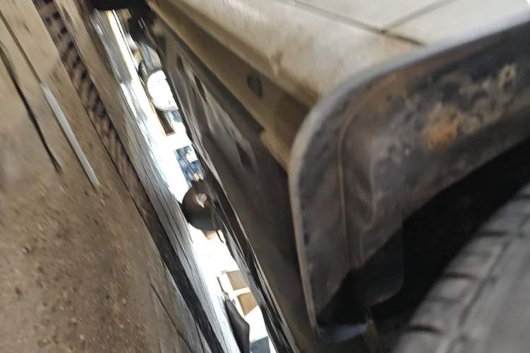 Used Volkswagen Jetta 2013 1.4L Manual Fashion Model Chassis Front Right