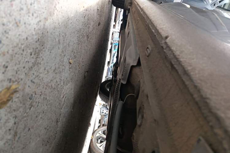 Used Volkswagen Jetta 2013 1.6L Automatic Comfort Model Chassis Front Right