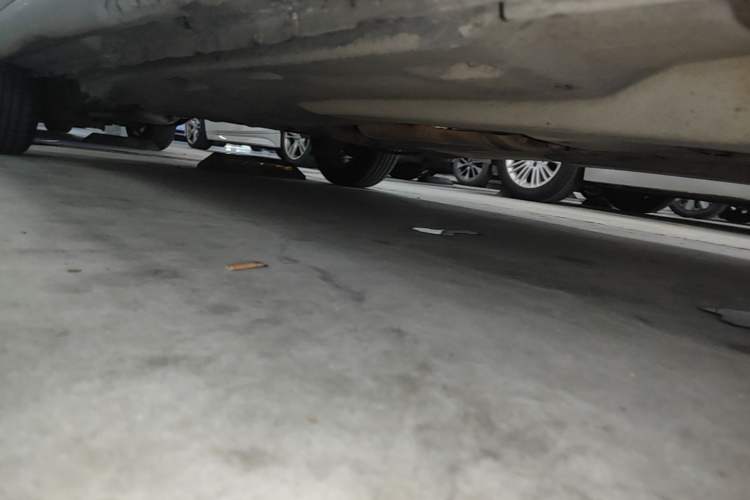Used Volkswagen Jetta 2013 1.6L Automatic Comfort Model Chassis Front Right