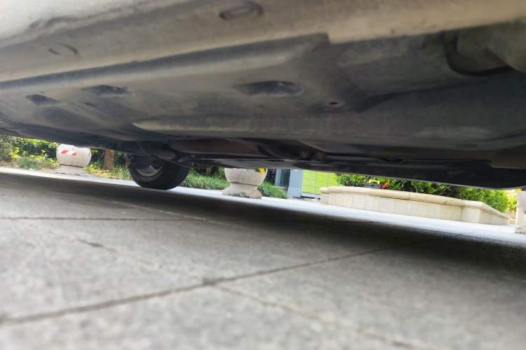 Used Volkswagen Jetta 2013 1.6L Manual Comfort Model Chassis Front Right