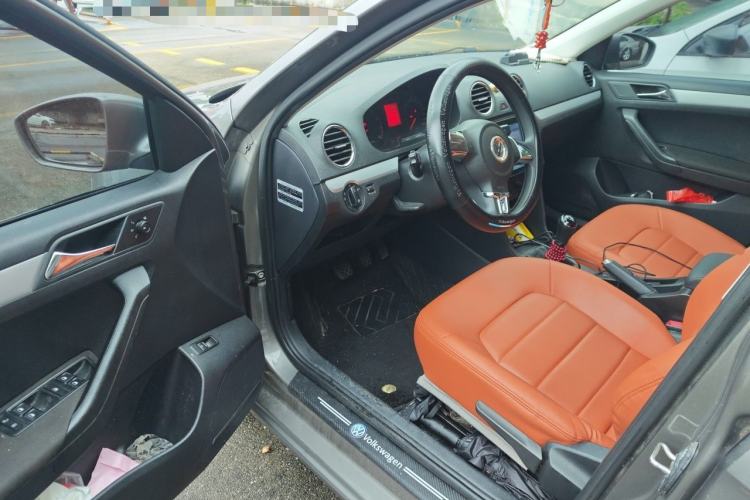 Used Volkswagen Jetta 2013 1.6L Manual Comfort Model Driver Seat