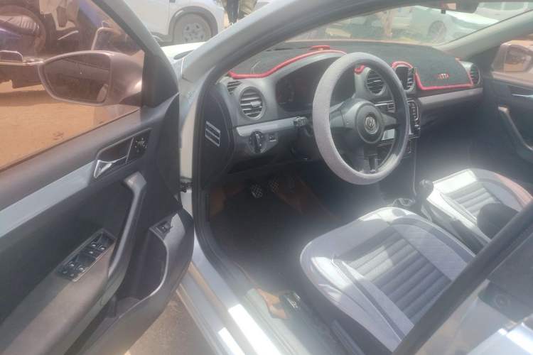 Used Volkswagen Jetta 2013 1.4L Manual Comfort Model Driver Seat