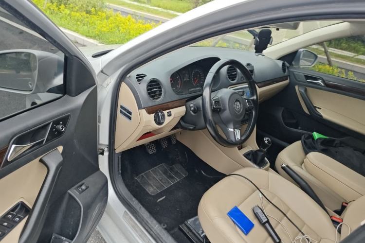 Used Volkswagen Jetta 2013 1.6L Manual Comfort Model Driver Seat