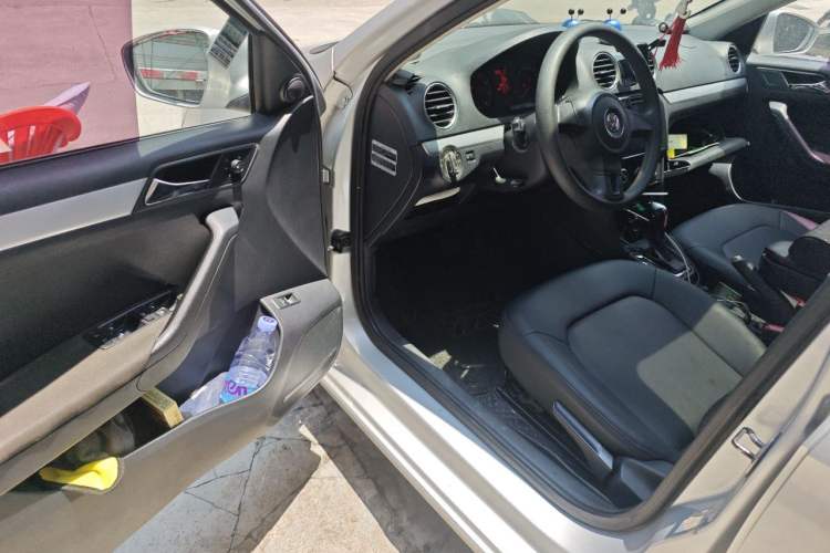 Used Volkswagen Jetta 2013 1.6L Automatic Comfort Model Driver Seat