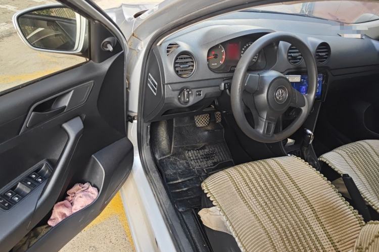 Used Volkswagen Jetta 2013 1.6L Automatic Fashion Model Driver Seat