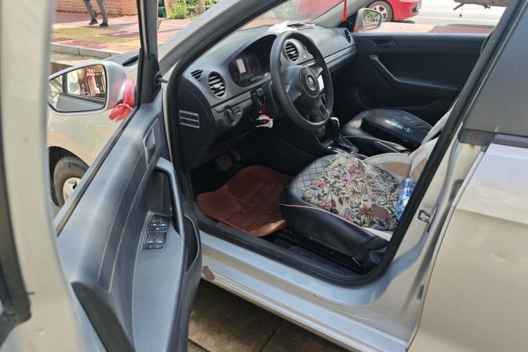 Used Volkswagen Jetta 2013 1.6L Automatic Fashion Model Driver Seat