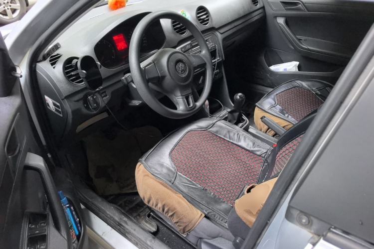 Used Volkswagen Jetta 2013 1.6L Manual Fashion Edition Driver Seat