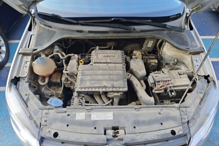 Used Volkswagen Jetta 2013 1.6L Manual Fashion Edition Engine Bay