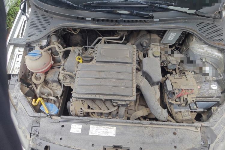 Used Volkswagen Jetta 2013 1.6L Manual Fashion Edition Engine Bay