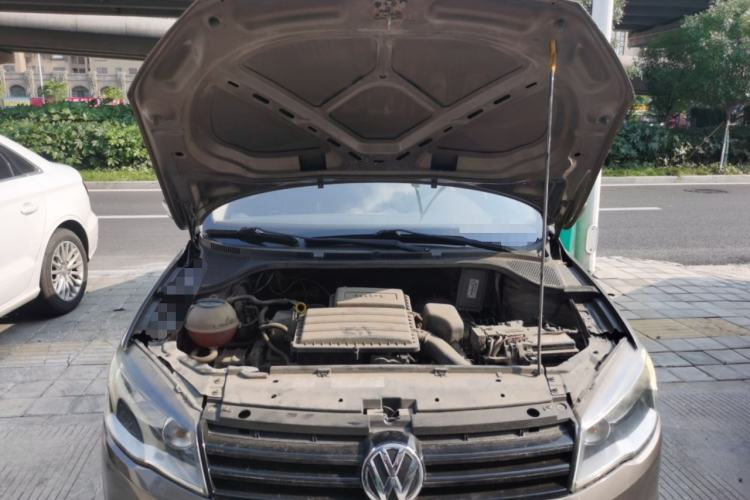 Used Volkswagen Jetta 2013 1.4L Manual Fashion Model Engine Bay