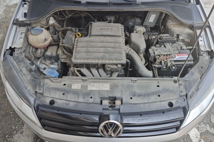 Used Volkswagen Jetta 2013 1.6L Automatic Fashion Model Engine Bay