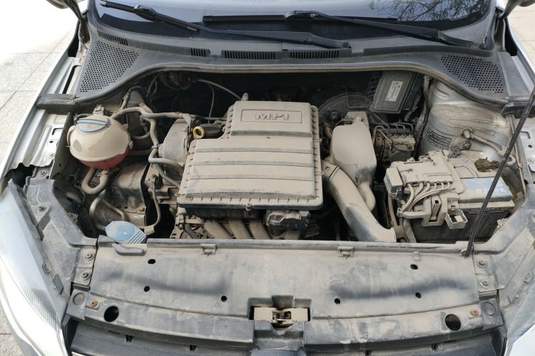 Used Volkswagen Jetta 2013 1.4L Manual Fashion Model Engine Bay