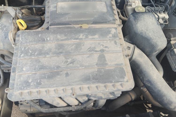 Used Volkswagen Jetta 2013 1.6L Manual Fashion Edition Engine Bay