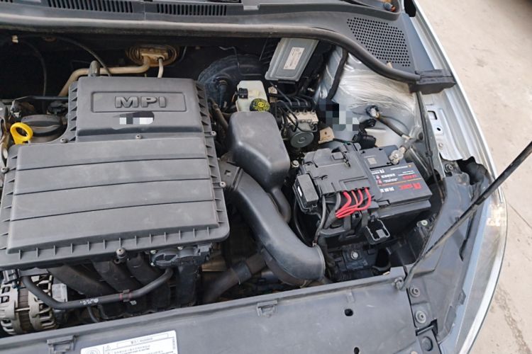 Used Volkswagen Jetta 2013 1.6L Manual Comfort Model Engine Bay Left