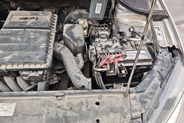 Used Volkswagen Jetta 2013 1.6L Manual Comfort Model Engine Bay Left