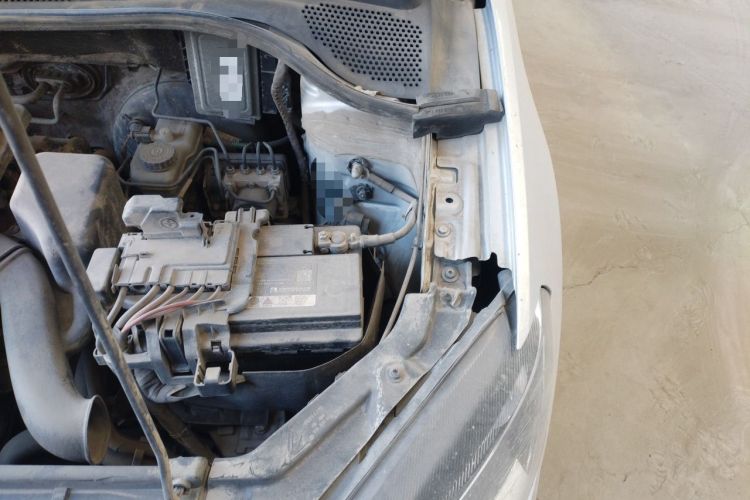 Used Volkswagen Jetta 2013 1.6L Manual Comfort Model Engine Bay Left