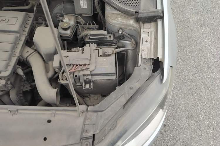 Used Volkswagen Jetta 2013 1.6L Automatic Comfort Model Engine Bay Left