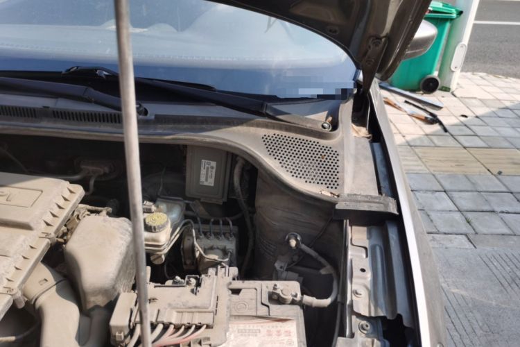 Used Volkswagen Jetta 2013 1.4L Manual Fashion Model Engine Bay Left