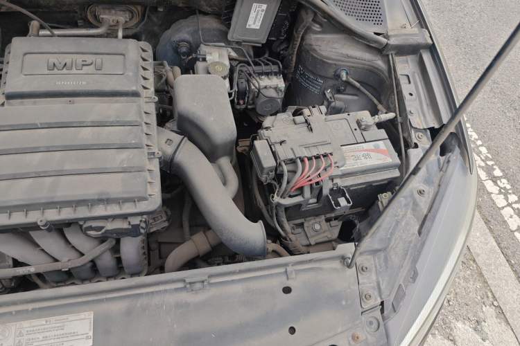 Used Volkswagen Jetta 2013 1.6L Manual Comfort Model Engine Bay Left