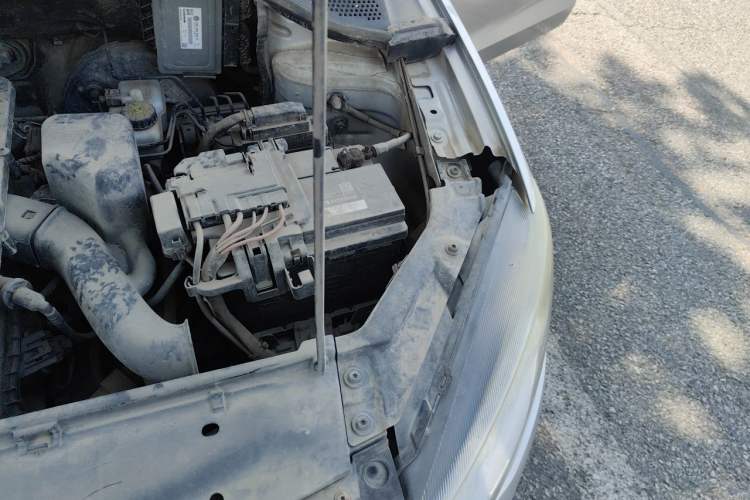 Used Volkswagen Jetta 2013 1.6L Automatic Comfort Model Engine Bay Left