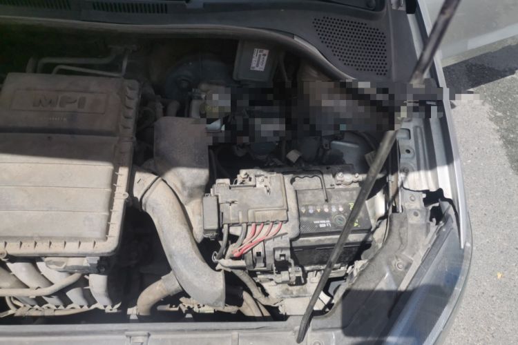 Used Volkswagen Jetta 2013 1.6L Manual Comfort Model Engine Bay Left