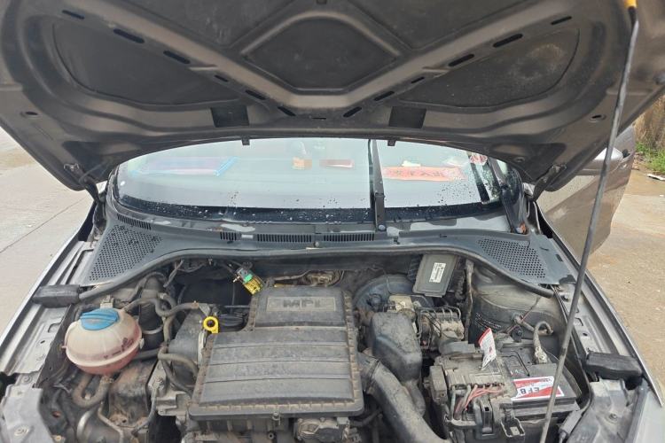 Used Volkswagen Jetta 2013 1.6L Manual Fashion Edition Engine Bay