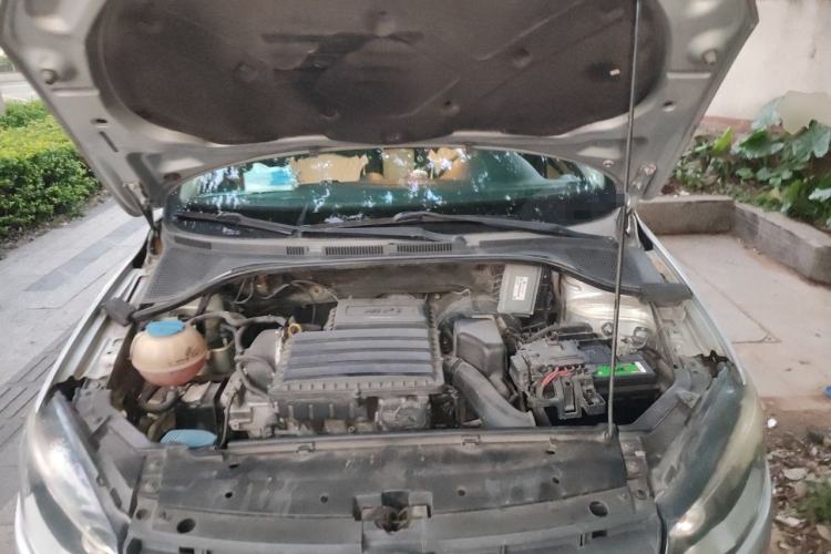 Used Volkswagen Jetta 2013 1.6L Automatic Comfort Model Engine Bay