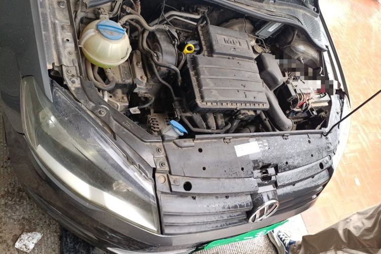 Used Volkswagen Jetta 2013 1.6L Manual Fashion Edition Engine Bay